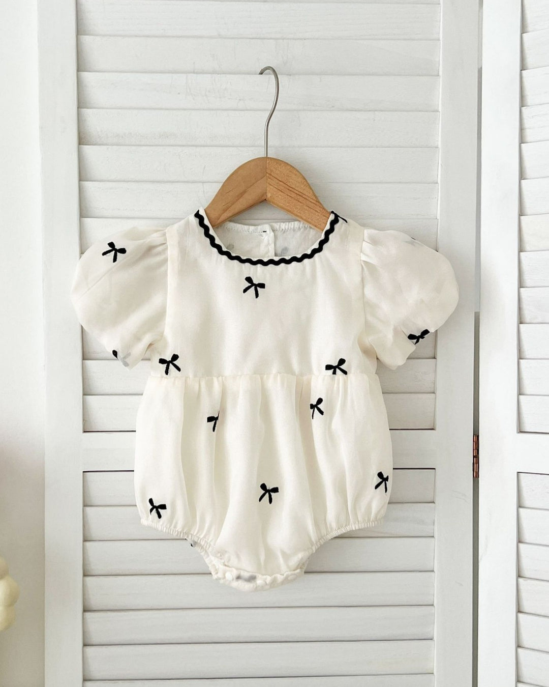 オーガンジーリボンロンパース