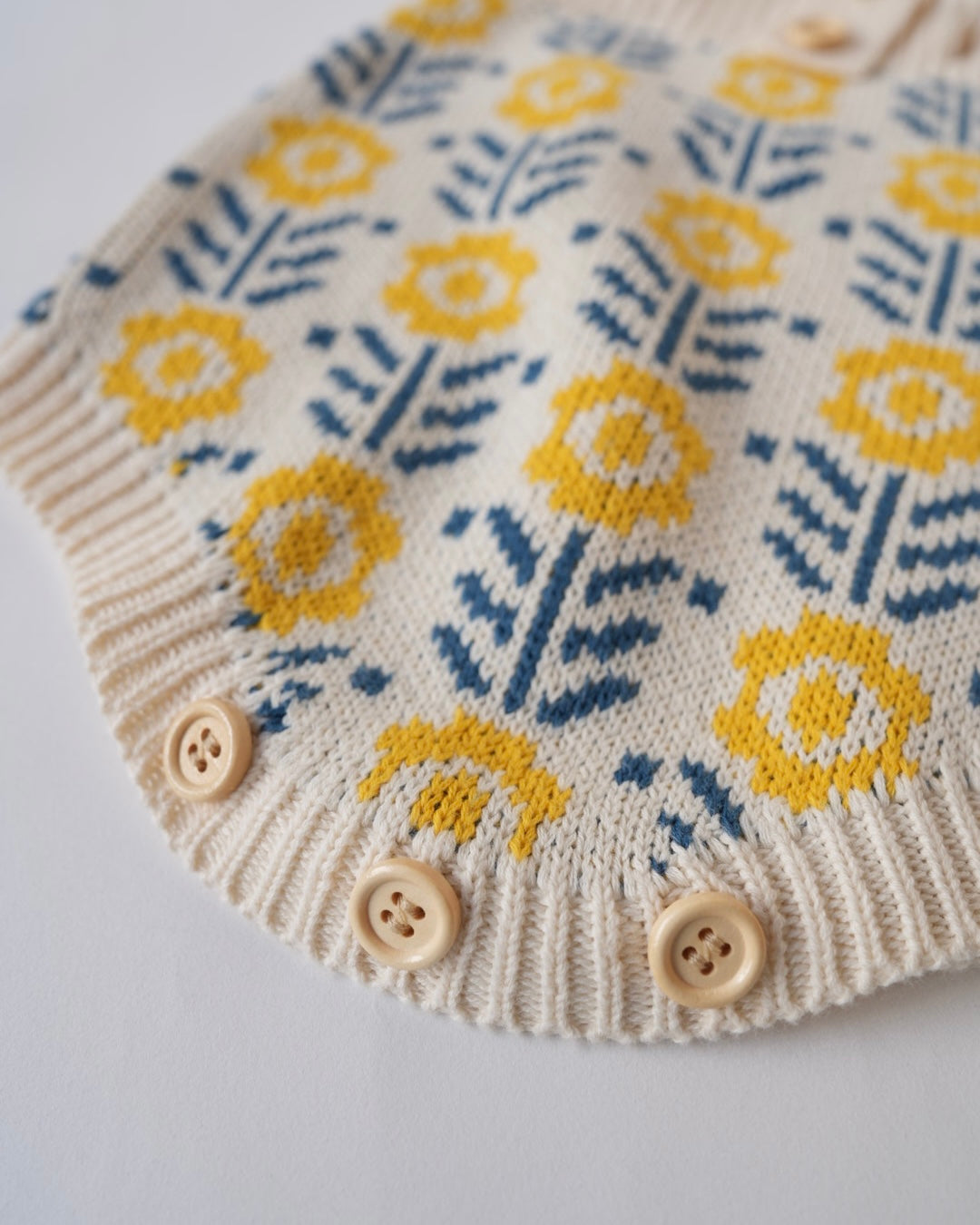 フラワージャガードコットンニットサロペット