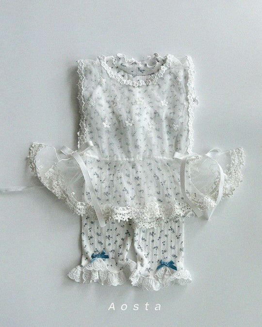 [aosta]lace vest