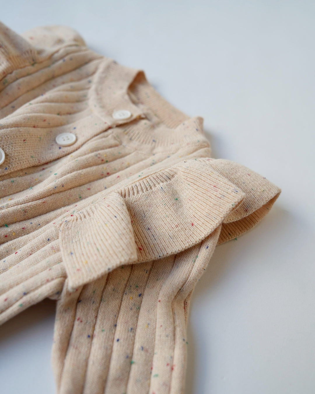 カラーネップフリルニットカバーオール