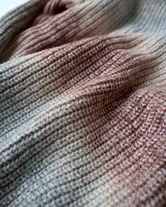 グラデーションニット