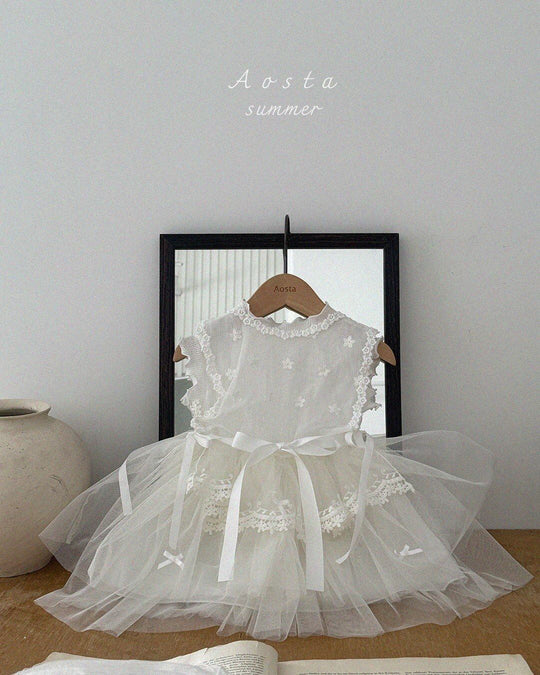 [aosta]lace vest