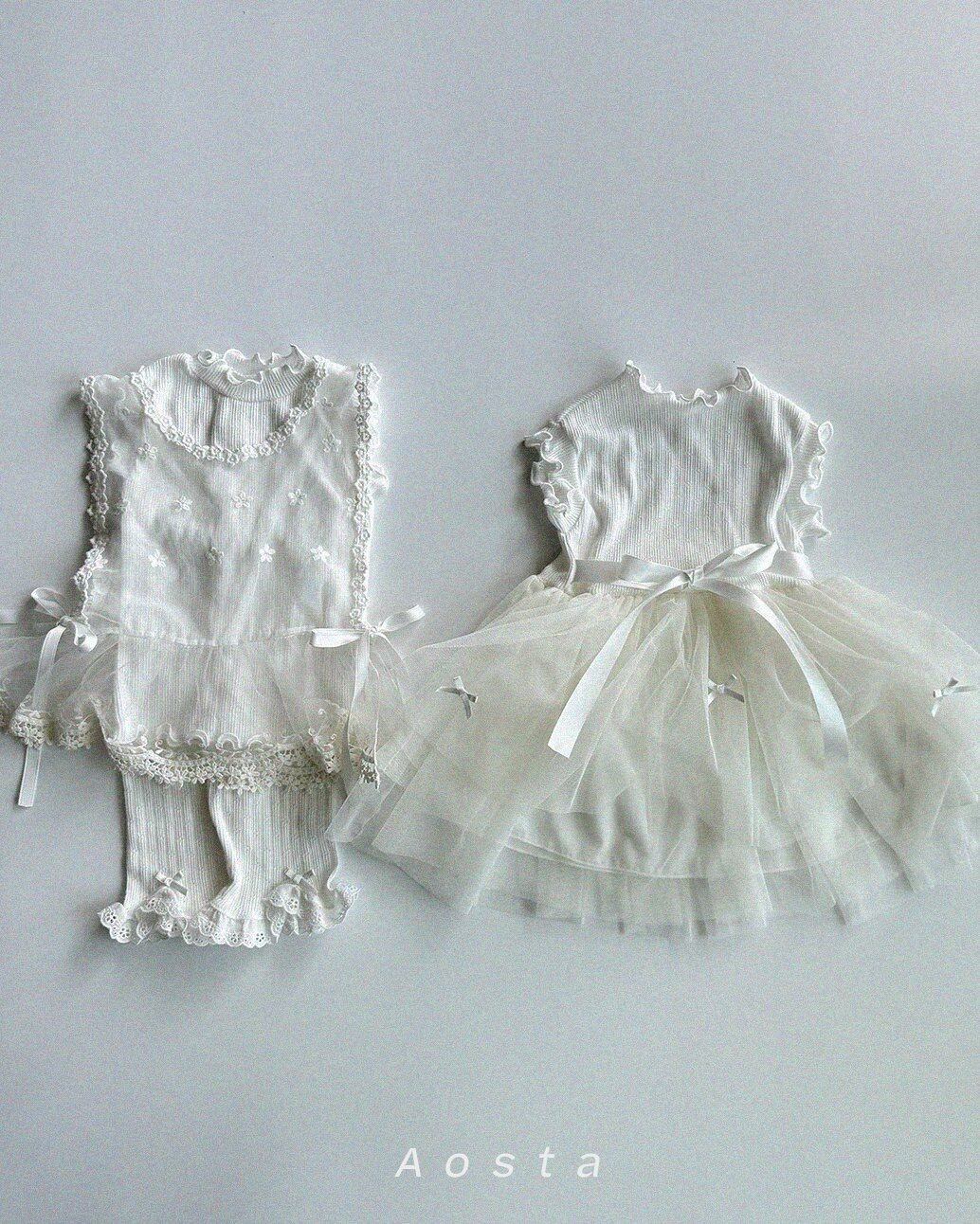 [aosta]lace vest