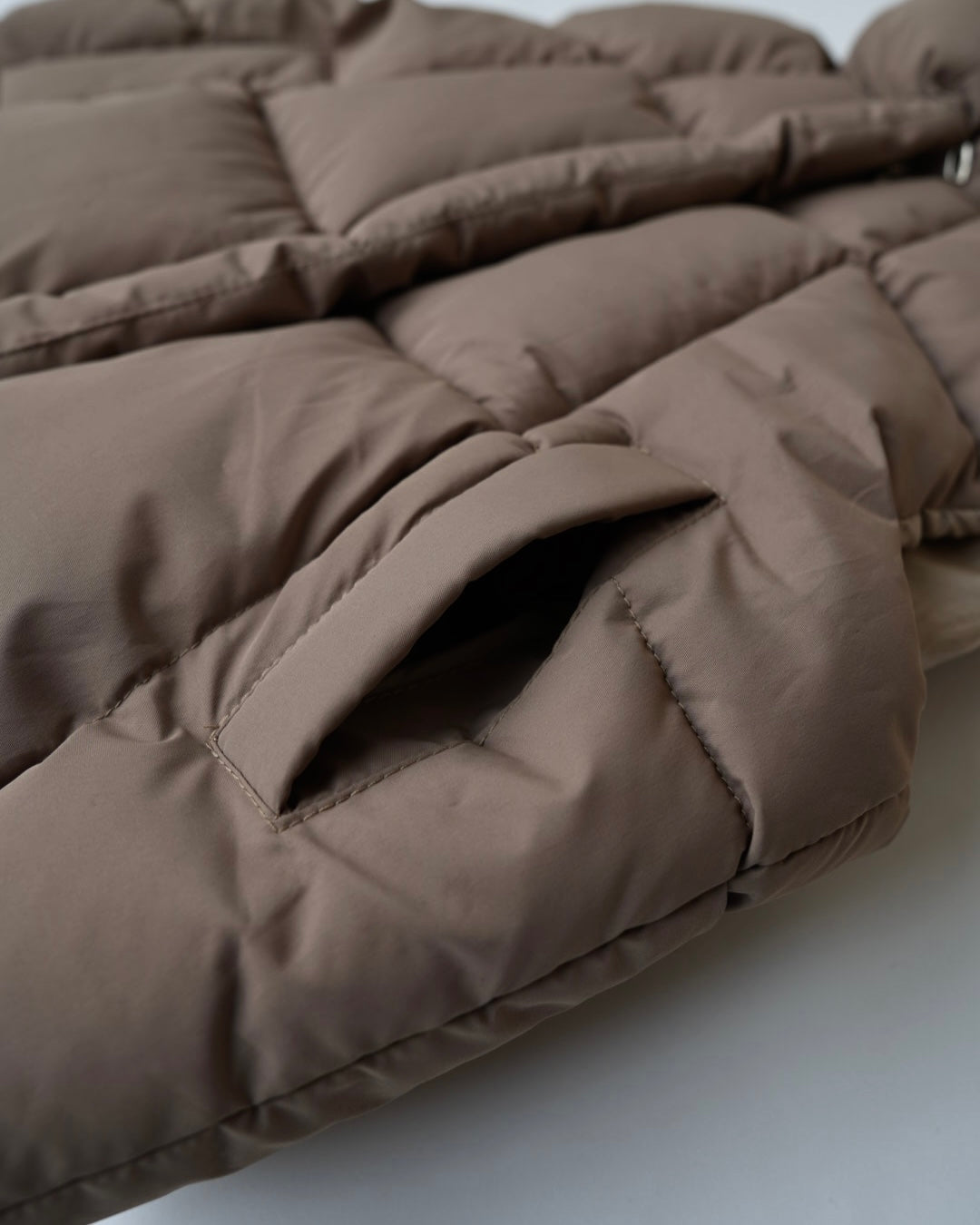 アーチキルトダウンベスト