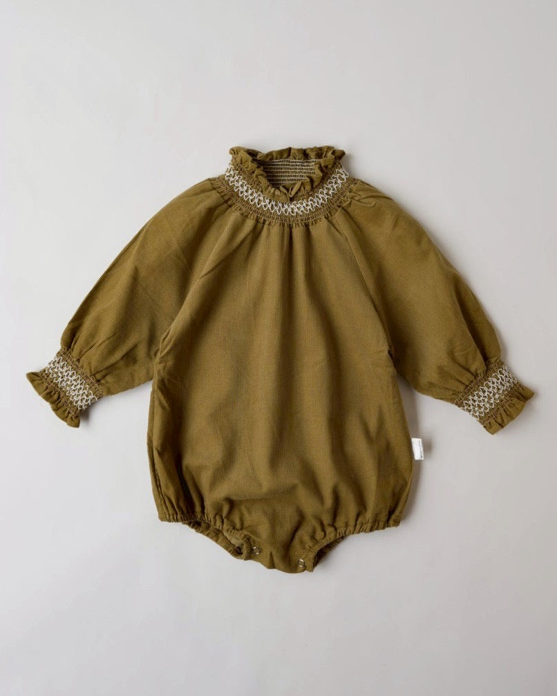 スモッキングピンコーデュロイロンパース