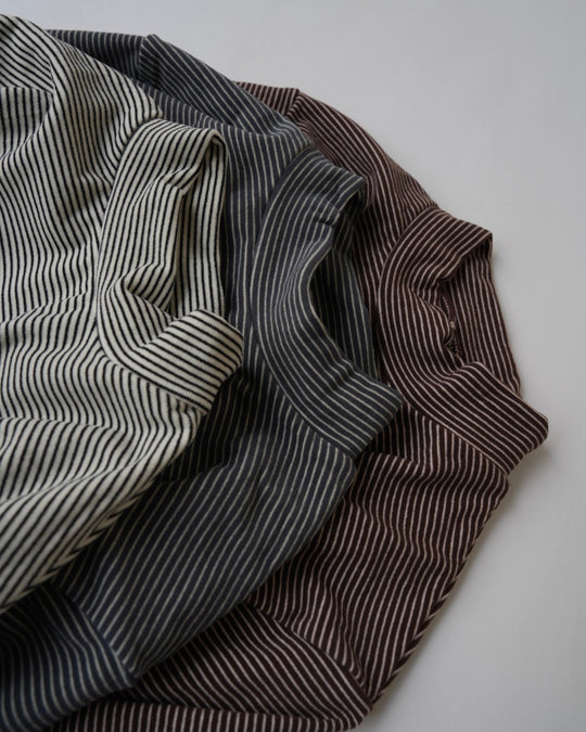 [nunu biel]ボーダー裏起毛モックネック