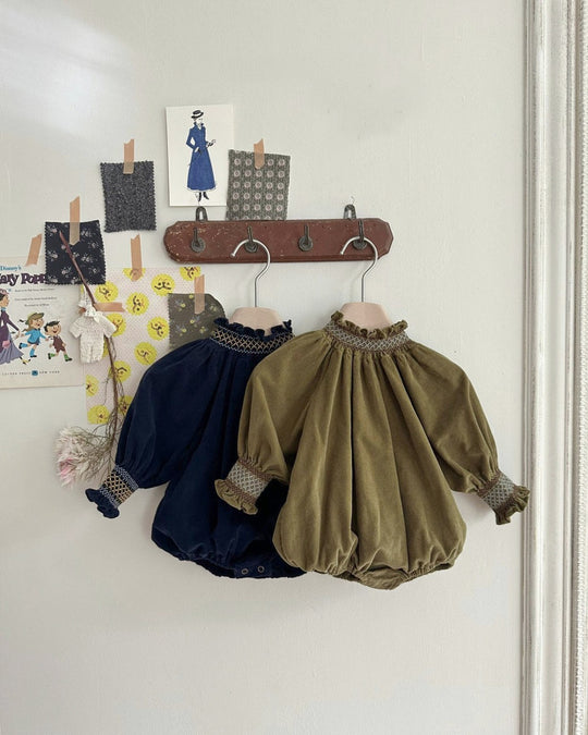 スモッキングピンコーデュロイロンパース