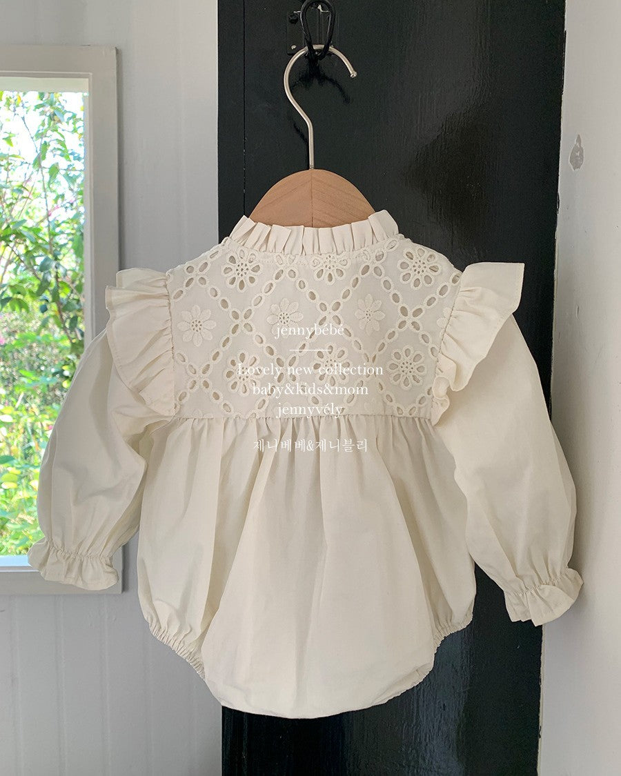 レースビブリボンロンパース