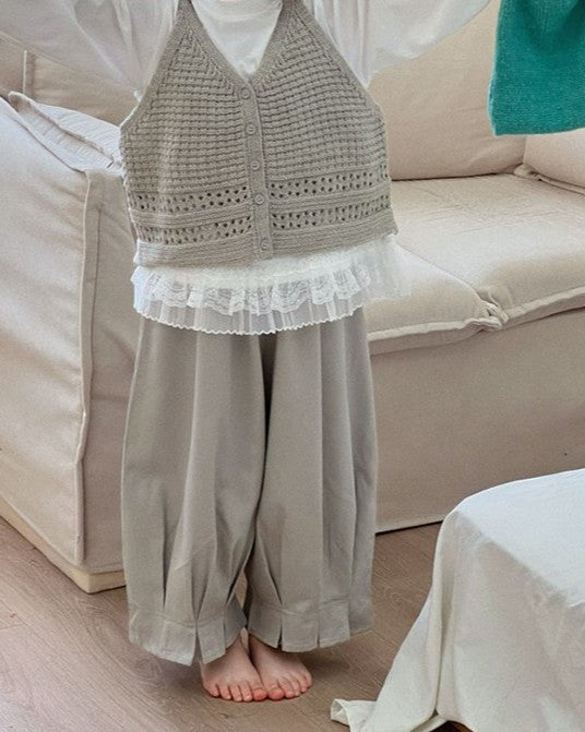 裾タックボリュームパンツ