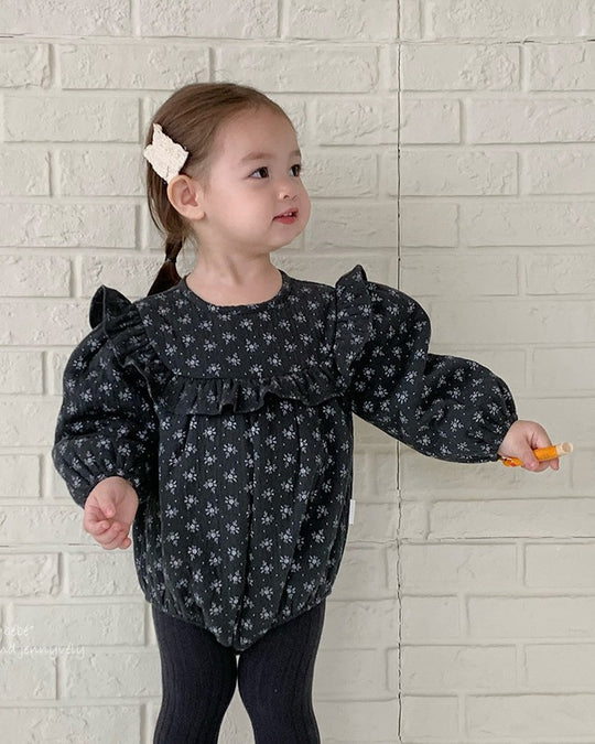 小花柄うす綿入りガーゼロンパース