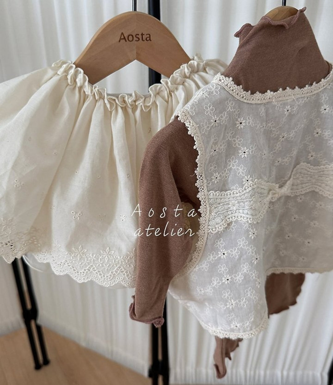 [AOSTA]Lace Open Vest