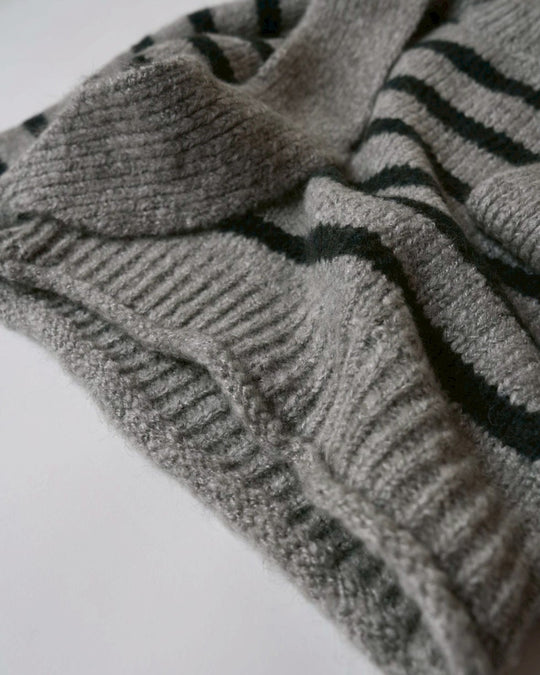 フーディーマフラー付ボーダーニット