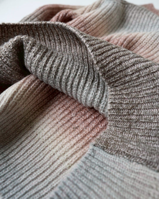 グラデーションニット