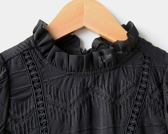 カットワークワンピース