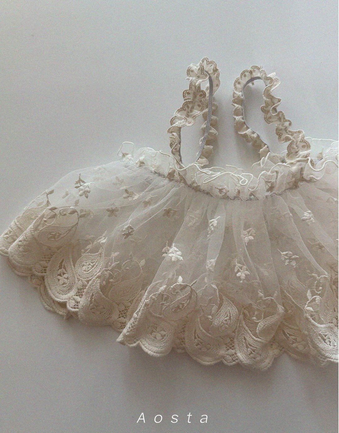 [aosta]lace strap bustier
