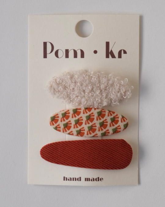 ボア×ファブリックパッチンピン