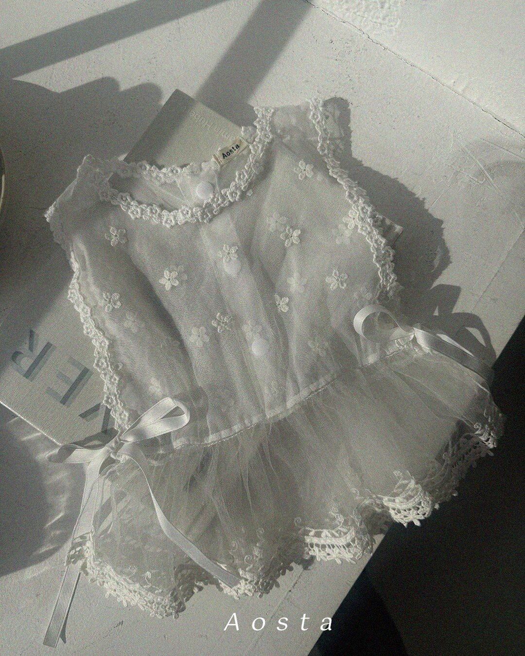[aosta]lace vest