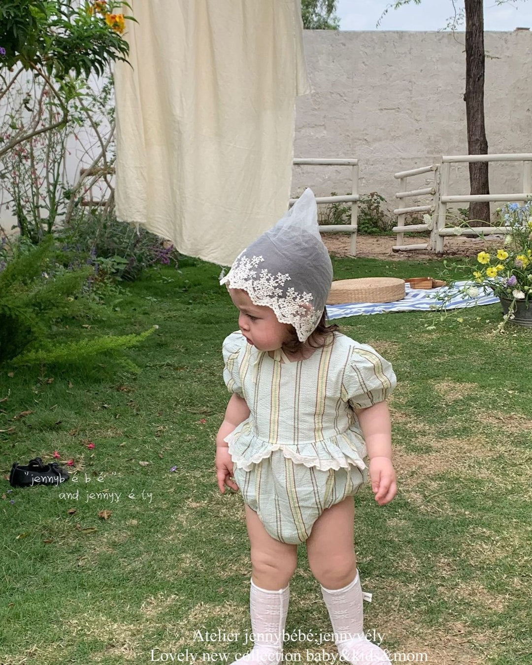 マルチストライプリンクルロンパース