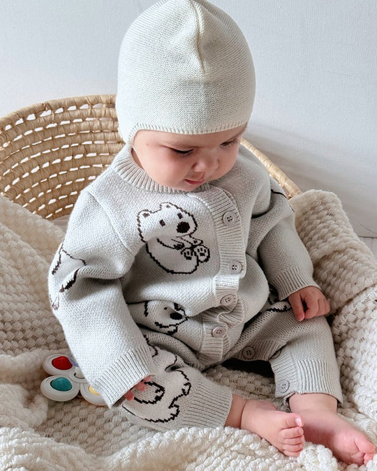 しろくまニットロンパース