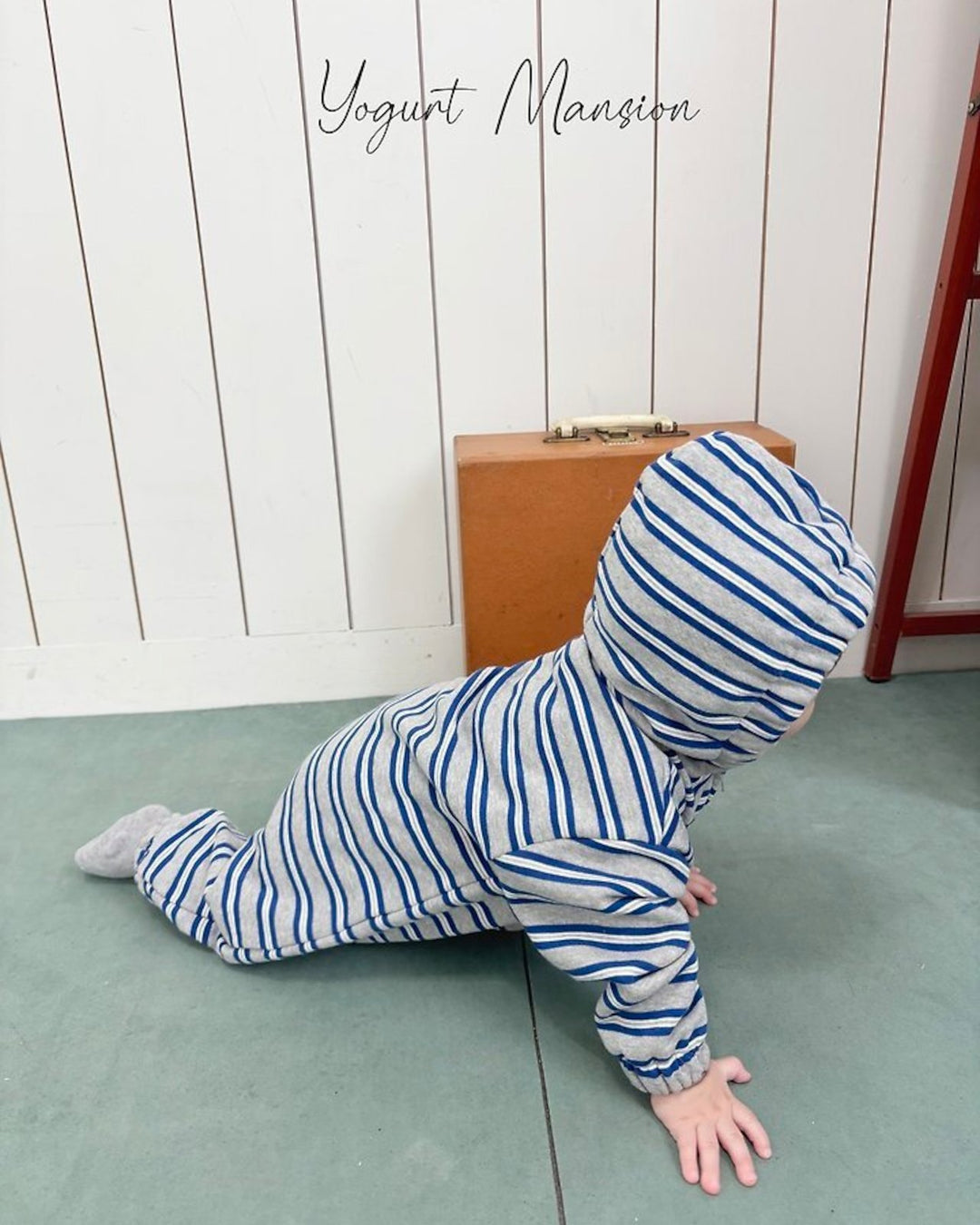 [yogurt mansion]stripe hoodie suits