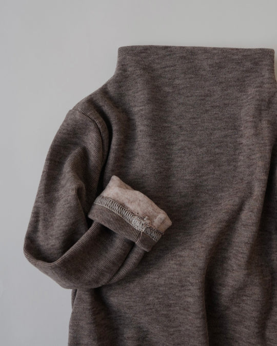 裏起毛モックネックトップス