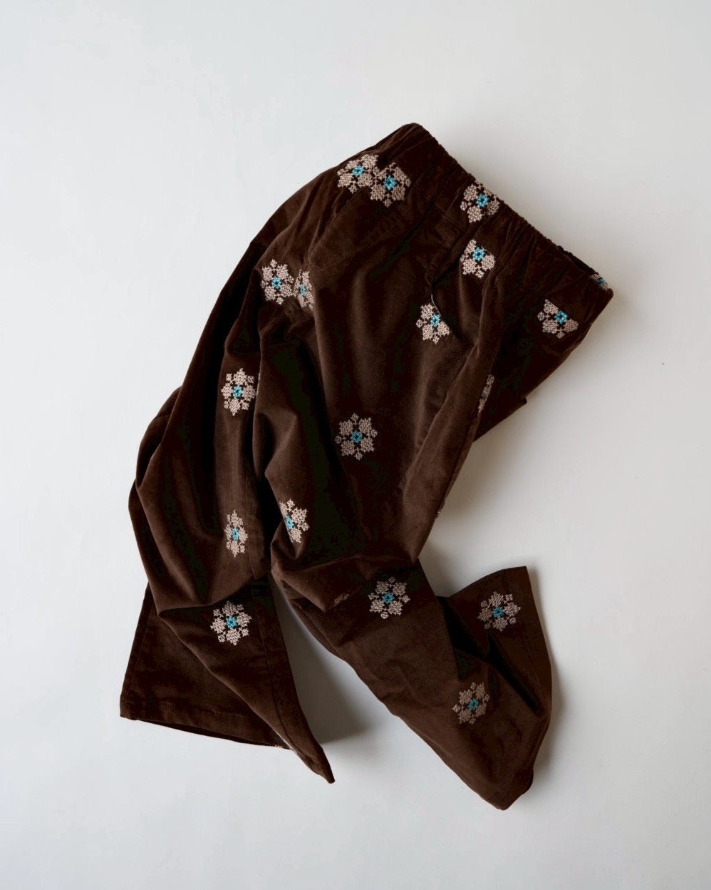 クロスステッチピンコーデュロイパンツ