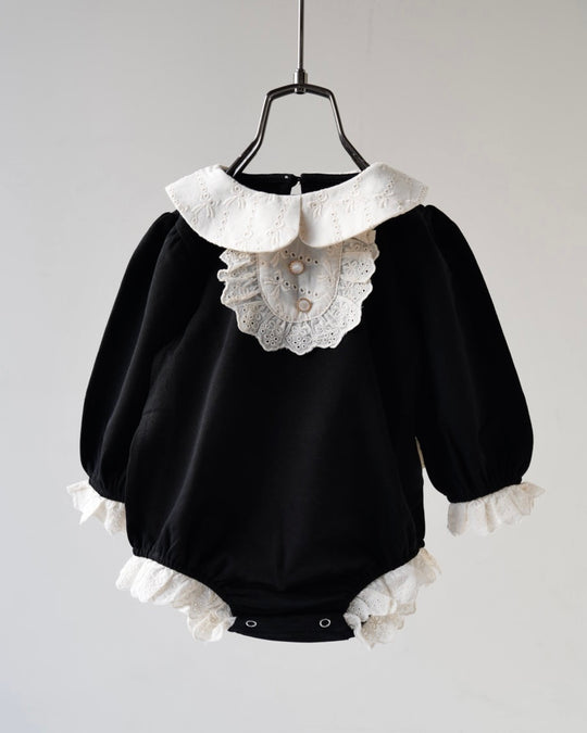 デコラレースロンパース