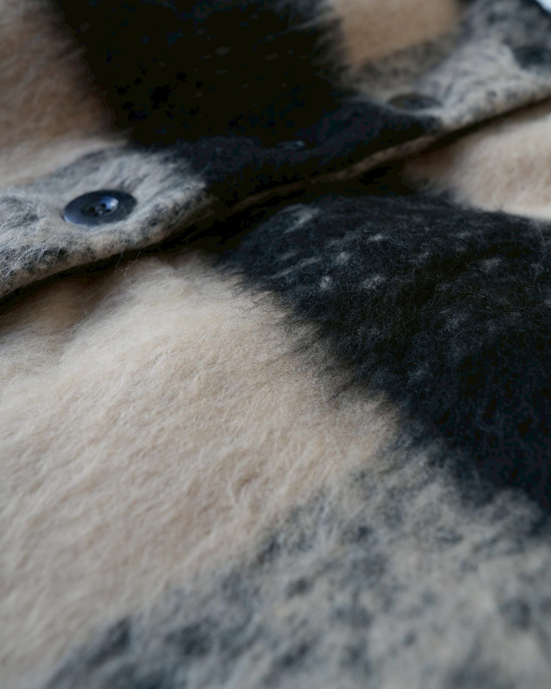 マフラー付きシャギーウールチェックコート