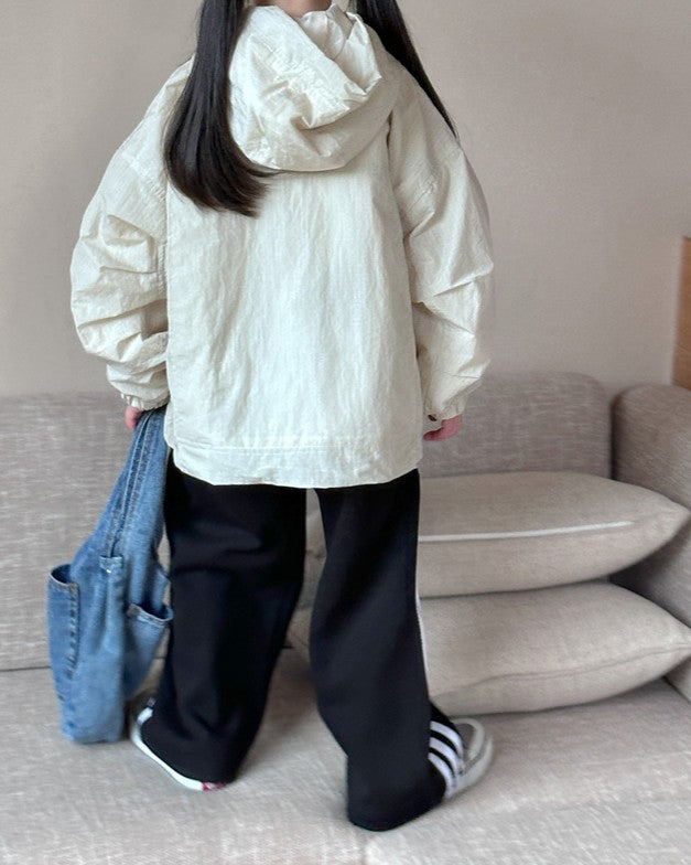 トラックパンツ