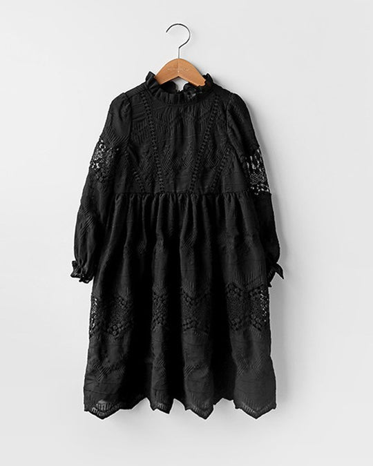 カットワークワンピース