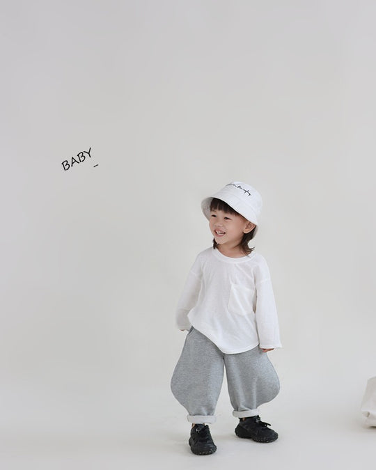 変形スウェットパンツ.