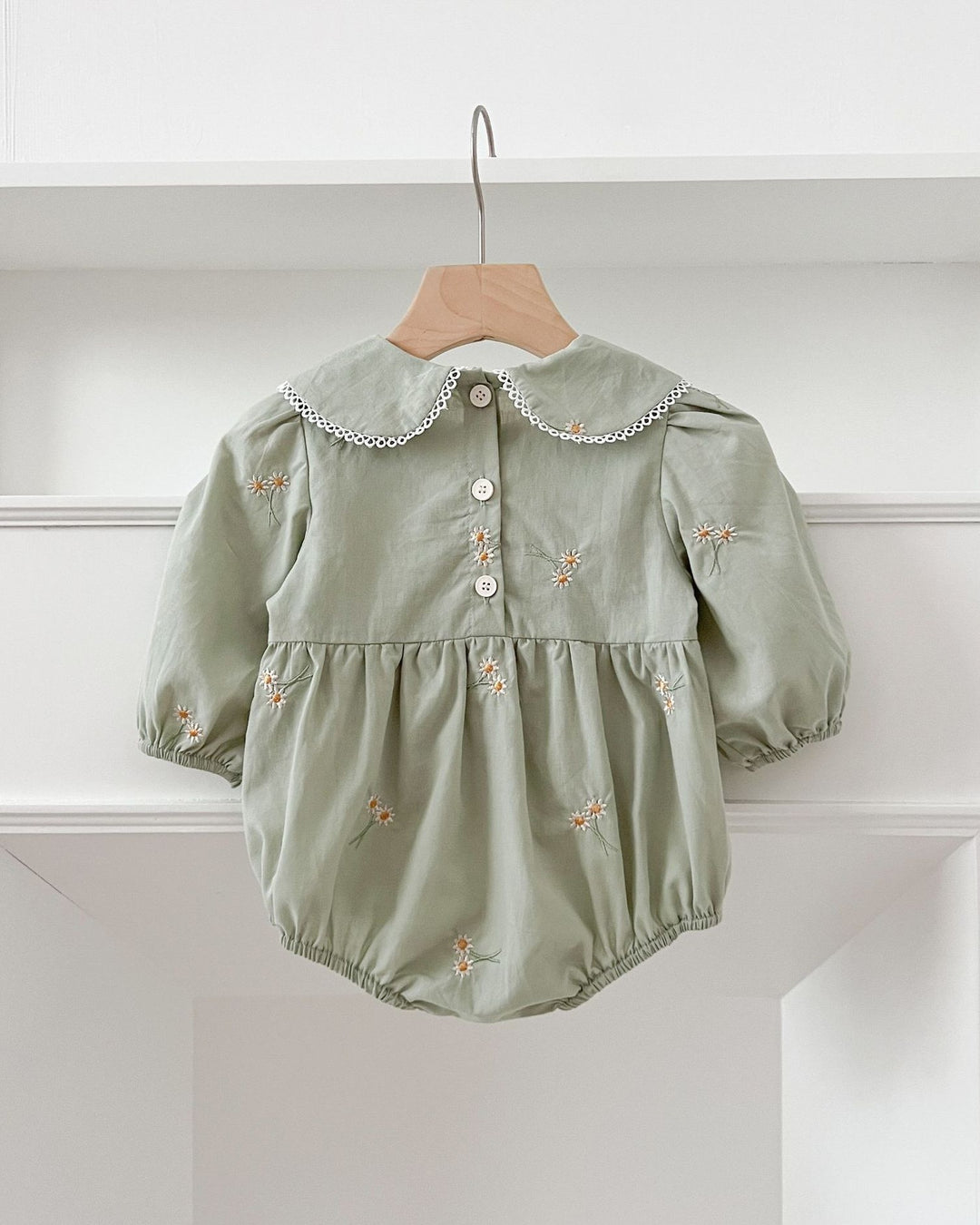 デイジー刺しゅうブラウスロンパース
