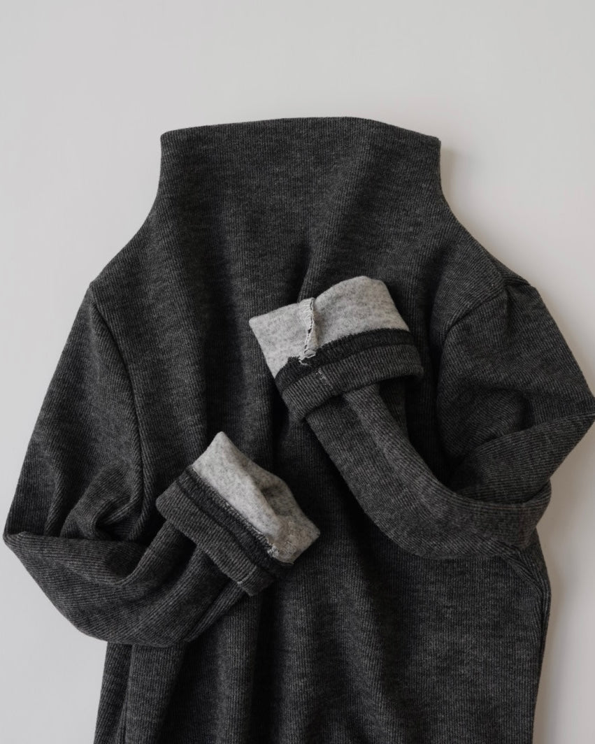 裏起毛モックネックトップス