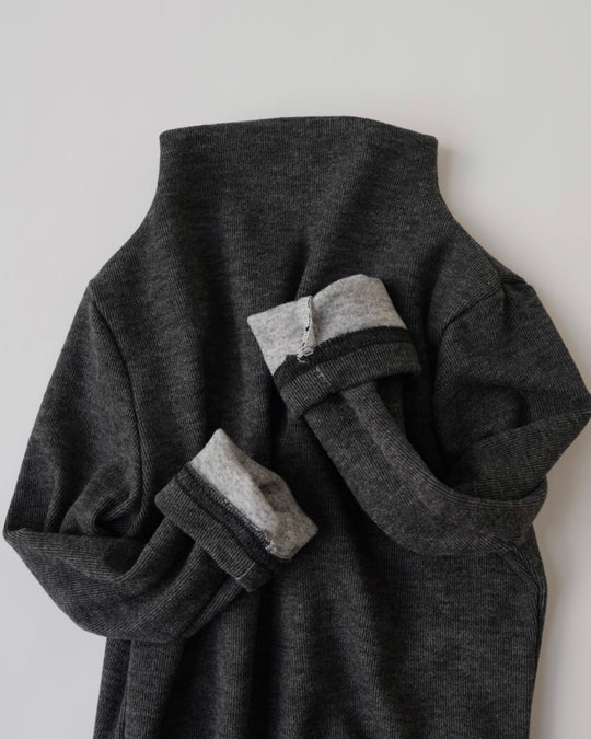 裏起毛モックネックトップス