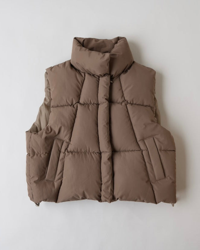 アーチキルトダウンベスト