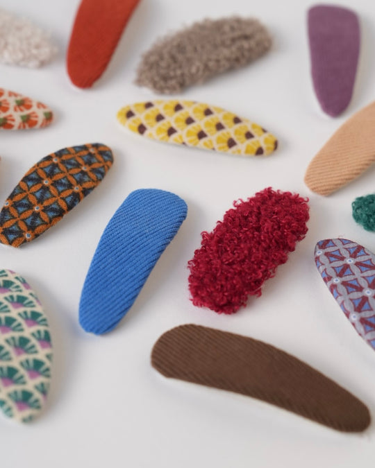 ボア×ファブリックパッチンピン