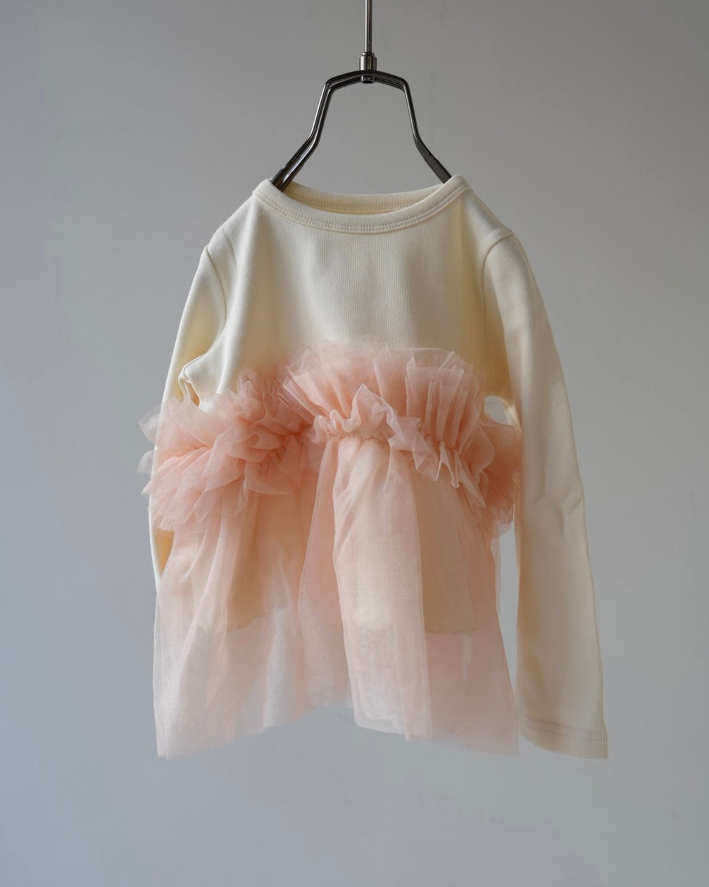 チュールフリルトップス