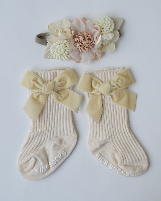 ヘアバンド付きソックス