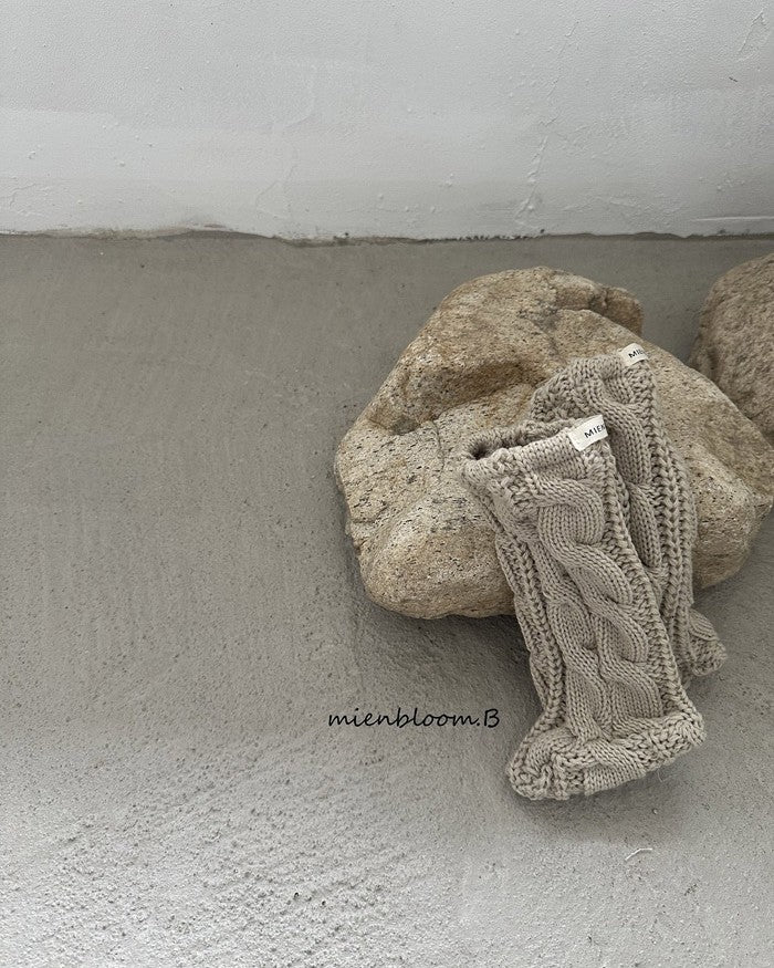 [Bloom.B]プレッツェルニットソックス