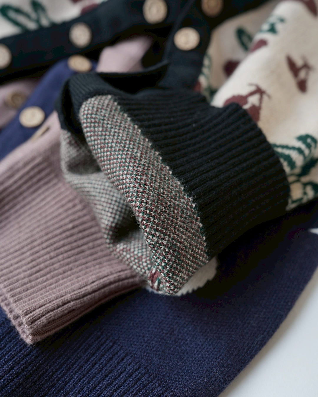 ジャガードニットロンパース