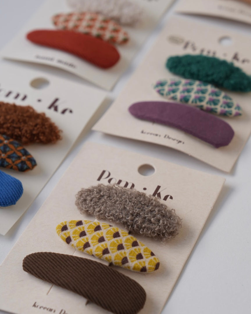 ボア×ファブリックパッチンピン