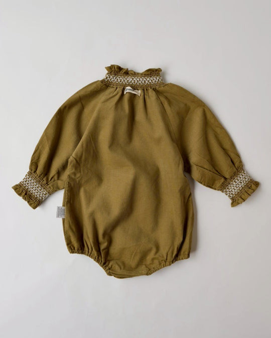 スモッキングピンコーデュロイロンパース