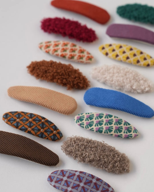 ボア×ファブリックパッチンピン