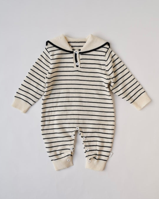 セーラーカラーニットカバーオール