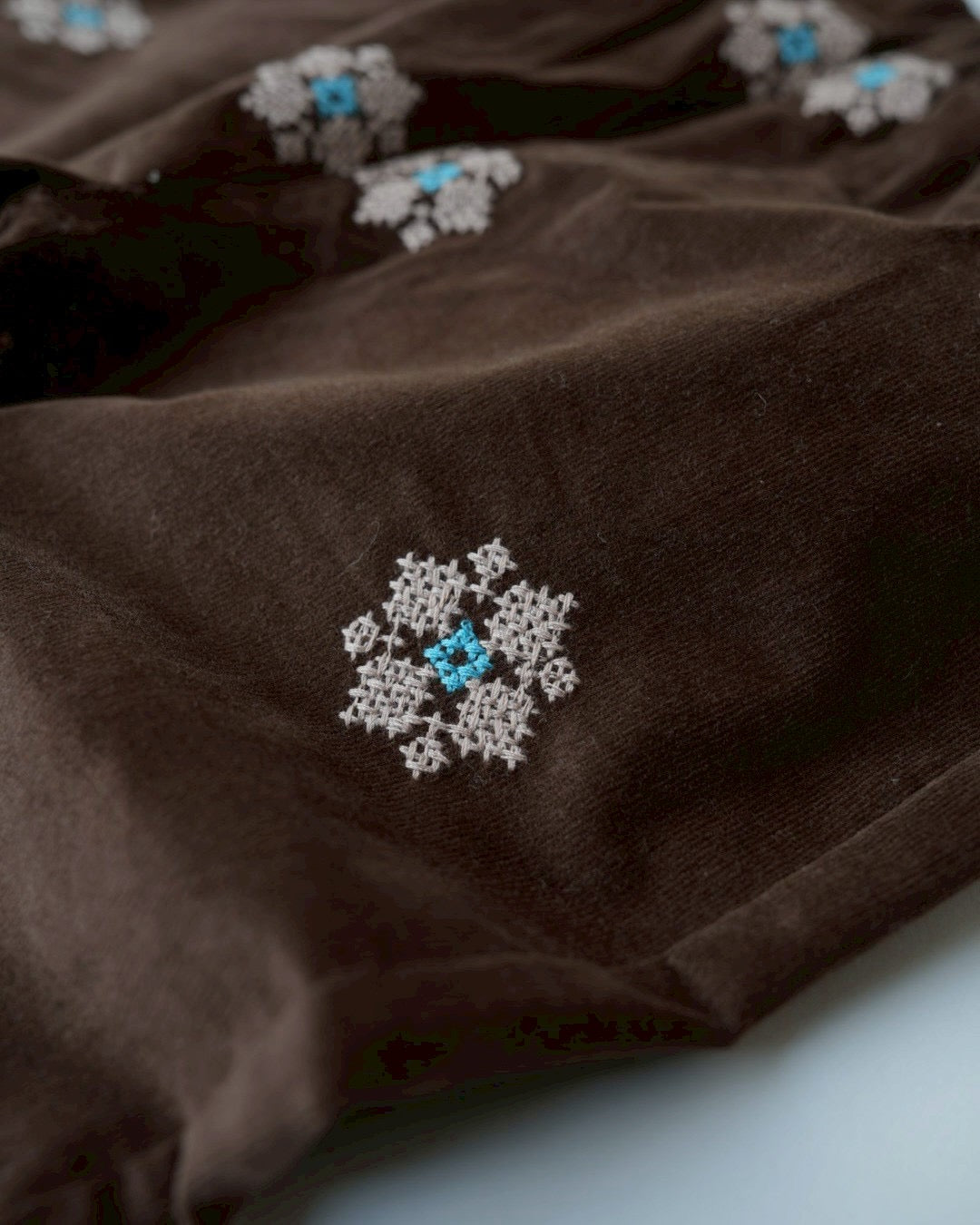 クロスステッチピンコーデュロイパンツ