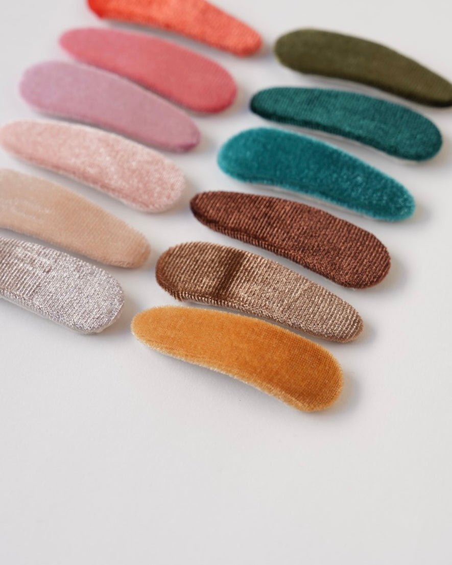 ベロアパッチンピン