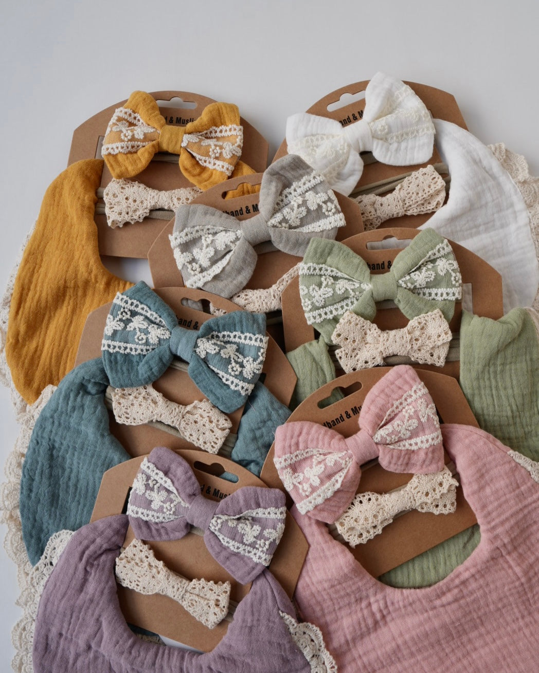 ヘアバンド付フリルガーゼスタイ