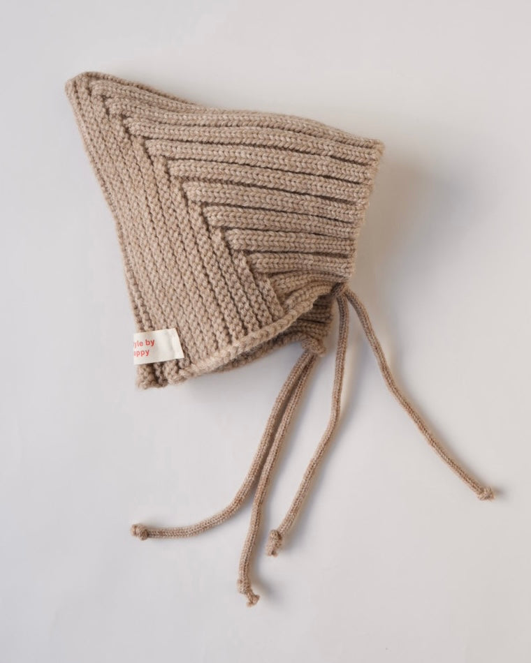 とんがりリブニットボンネ