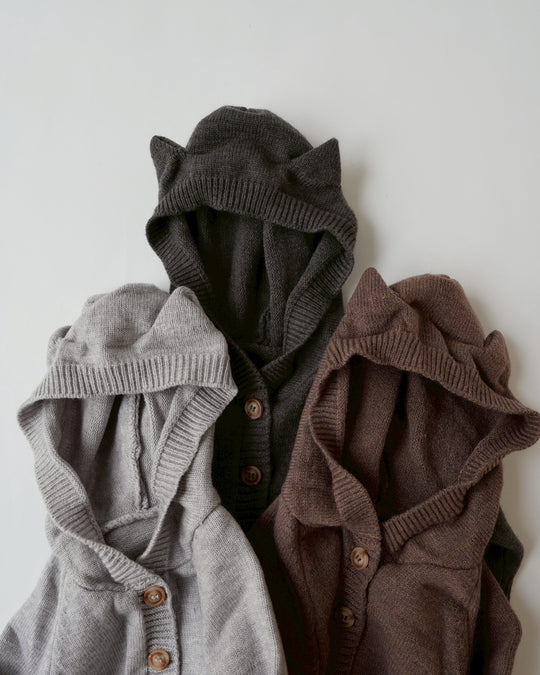 ねこ耳フーディニットロンパース