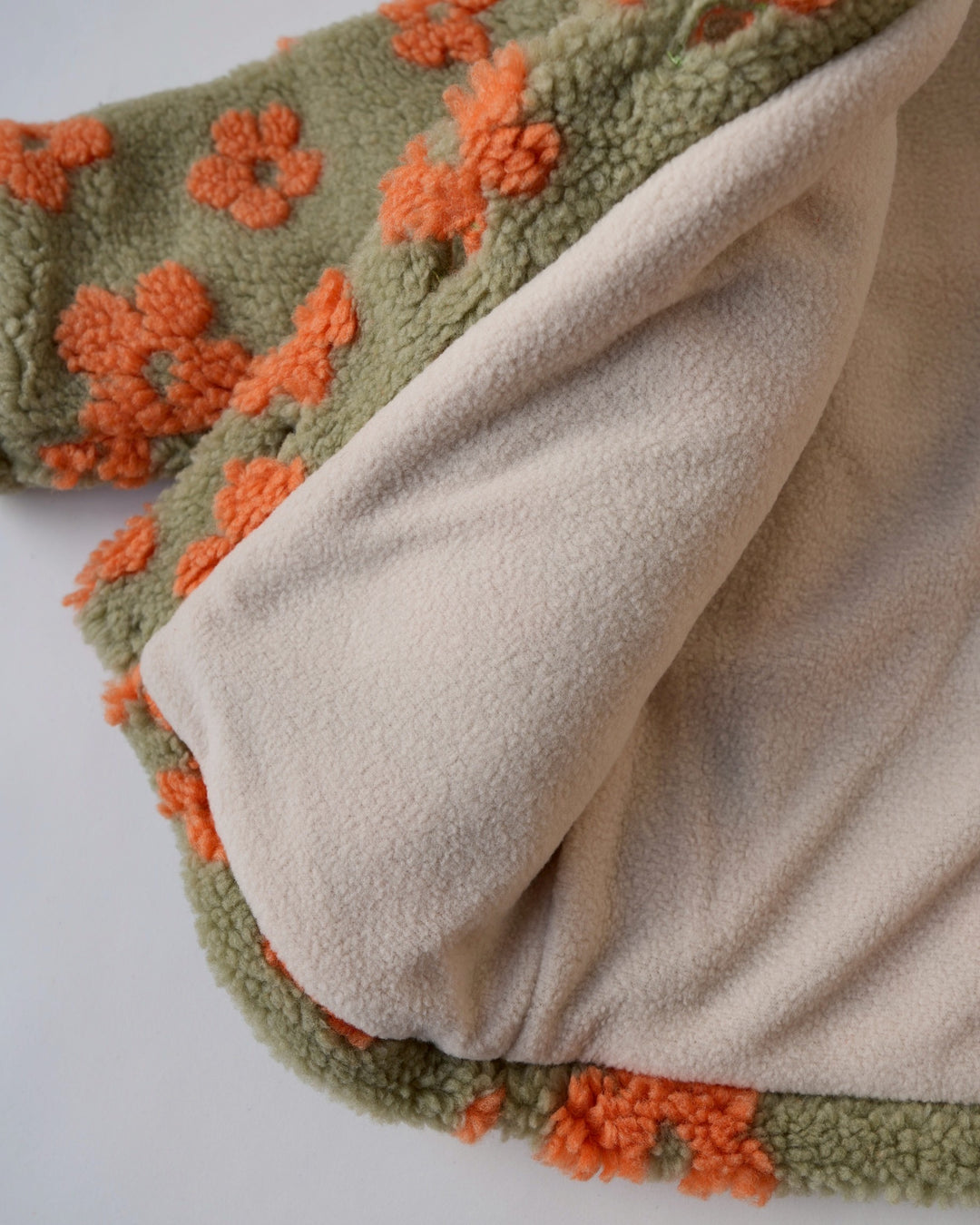 裏起毛フラワーボアV/Nジャケット